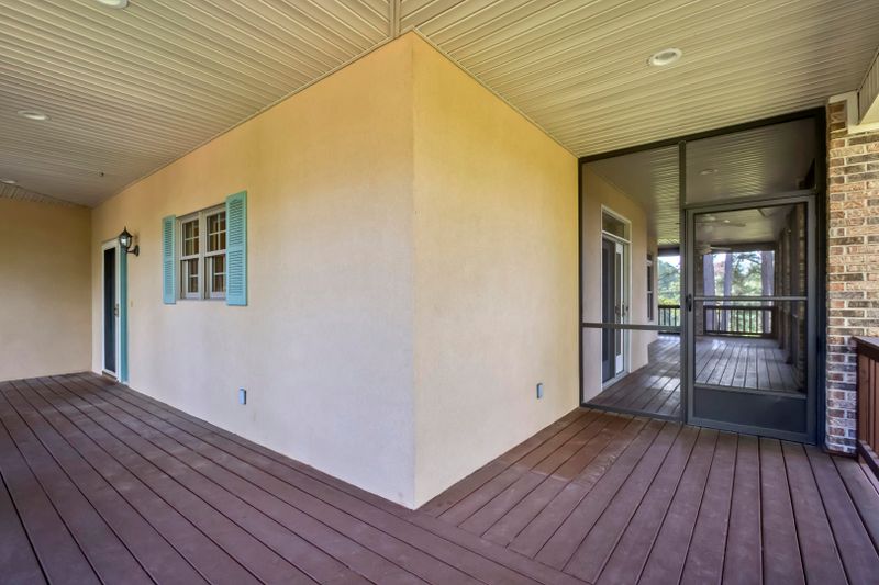 111 Quapaw Cir, Loudon, TN 37774
