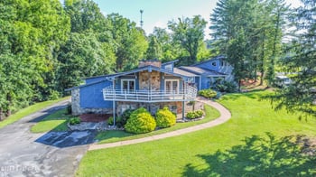 111 Rogers Ln, Lafollette, TN 37766