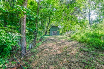 111 Rogers Ln, Lafollette, TN 37766