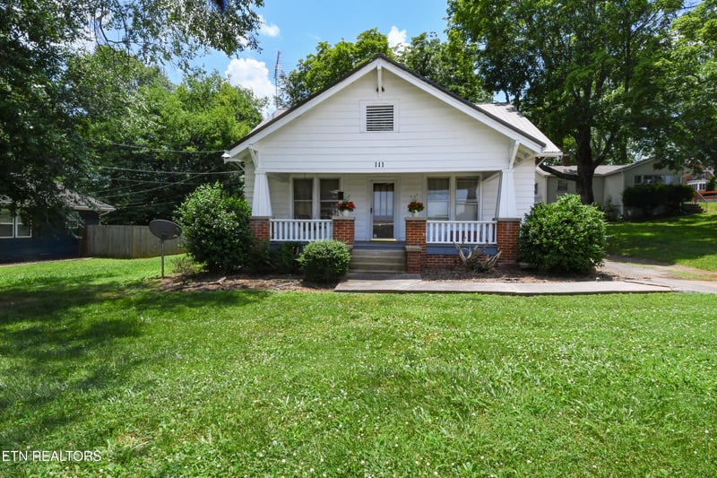 111 S Cedar St, Maryville, TN 37803