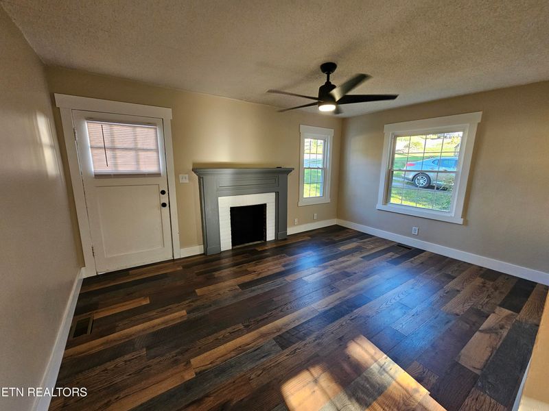 111 S Everett High Rd, Maryville, TN 37804