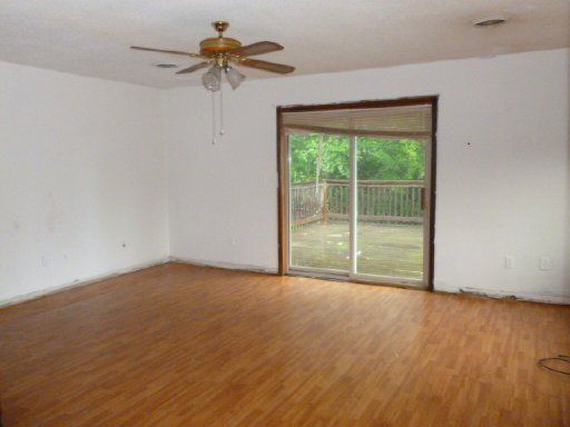 111 Stiles Ln, Kingston, TN 37763