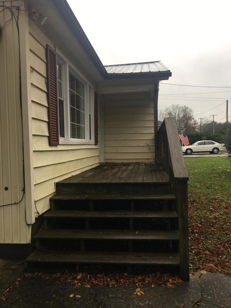 111 Sunset Avenue Ave, Englewood, TN 37329