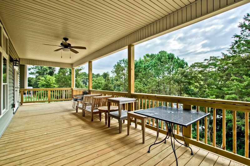 111 Tahlequah Ln, Loudon, TN 37774