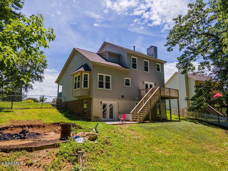 111 Tamara Ln, Oak Ridge, TN 37830