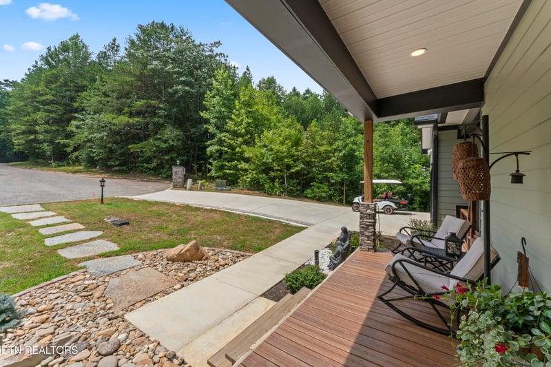 111 Tanger Ct, Harriman, TN 37748