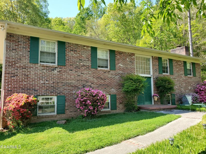 111 Tidewater Ln, Oak Ridge, TN 37830