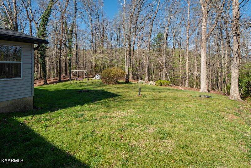 111 Wedgewood Rd, Oak Ridge, TN 37830