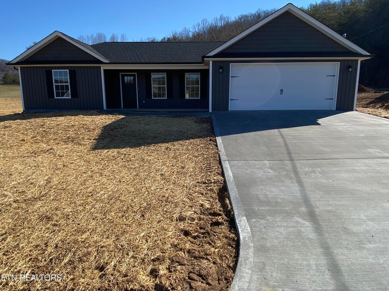 111 Willow Grace Ln, Maynardville, TN 37807