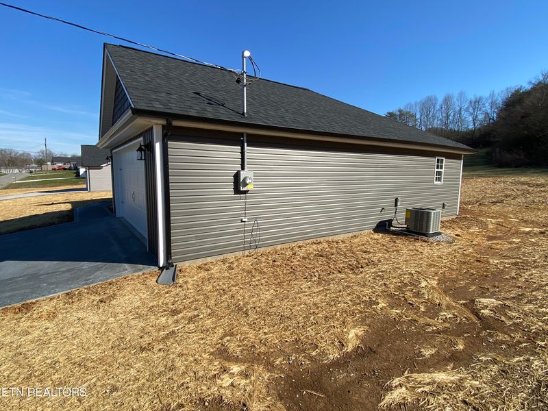 111 Willow Grace Ln, Maynardville, TN 37807