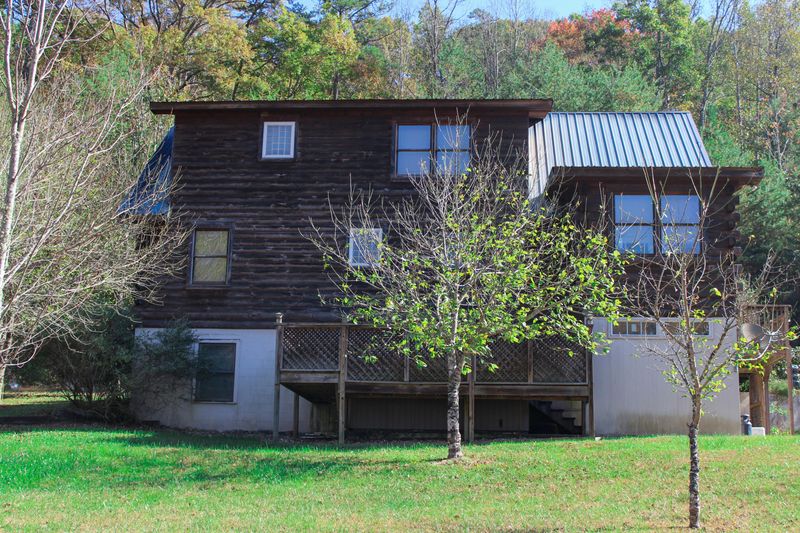 1110 Elmer Lambert Rd, Maryville, TN 37803