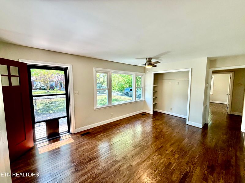 1110 Scott Rd, Kingston, TN 37763