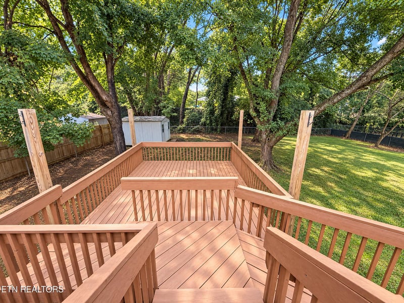 11100 Hughlan Dr, Knoxville, TN 37934