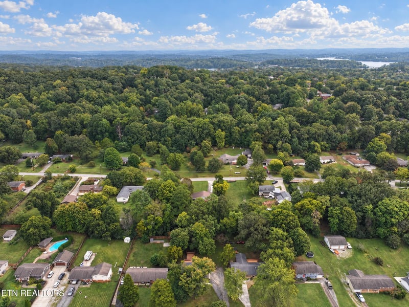 11100 Hughlan Dr, Knoxville, TN 37934