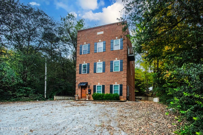 11109 Lake Ridge Dr, Knoxville, TN 37934