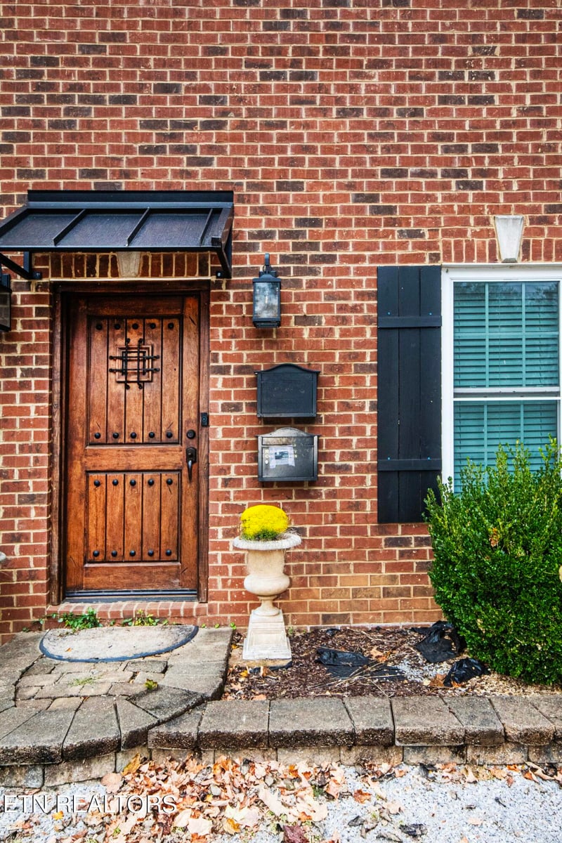 11109 Lake Ridge Dr, Knoxville, TN 37934