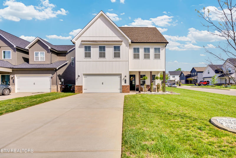 1111 Belle Pond Ave, Knoxville, TN 37932