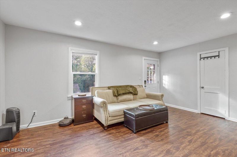 1111 Brookside Ave, Maryville, TN 37804