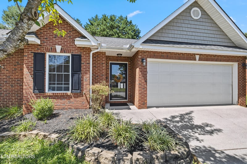 1111 Crested Springs Way, Knoxville, TN 37923