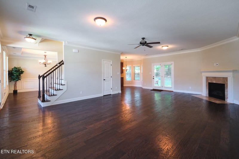1111 Front Royal Ln, Knoxville, TN 37922