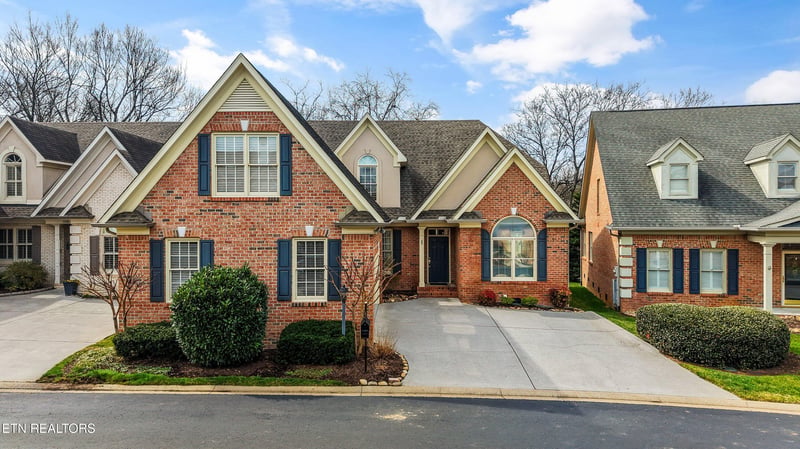 1111 Highgrove Garden Way, Knoxville, TN 37922