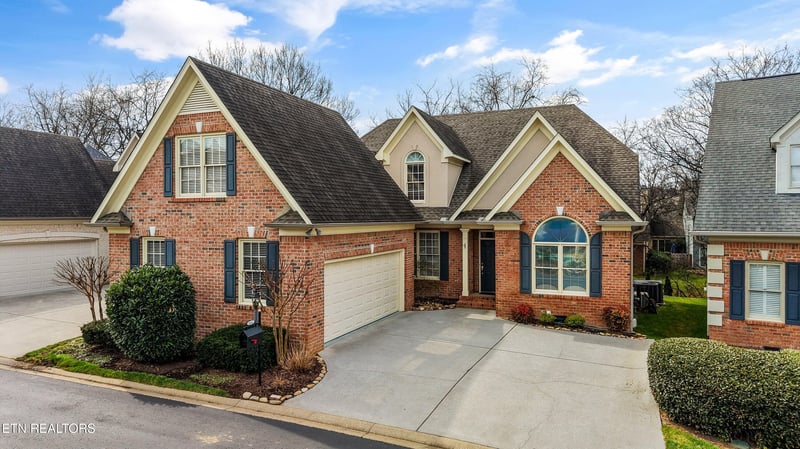 1111 Highgrove Garden Way, Knoxville, TN 37922