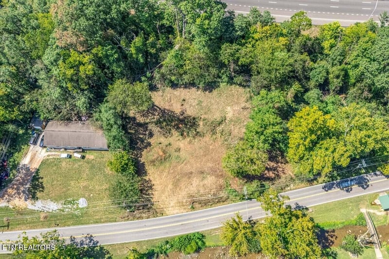 1111 Loves Creek, Knoxville, TN 37924
