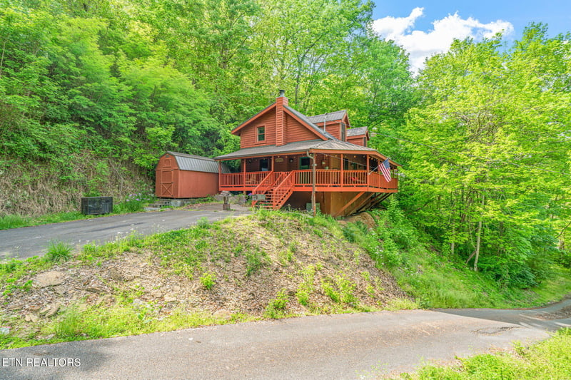 1111 Rocky Top Ridge Way, Sevierville, TN 37876