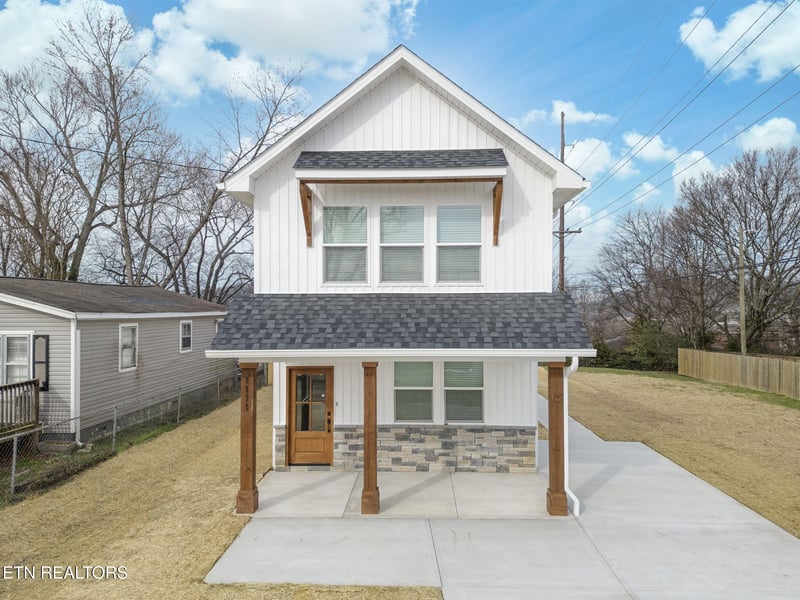 1111 Virginia Ave, Knoxville, TN 37921