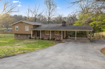 1112 Buckthorn Dr, Knoxville, TN 37912