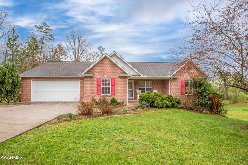 1112 Fox Ridge Dr, Powell, TN 37849
