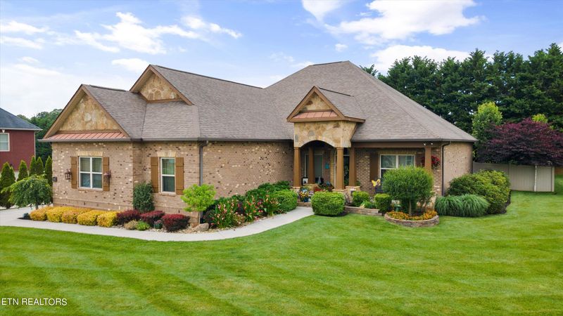 1112 Linford Cir, Alcoa, TN 37701
