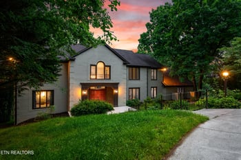 11120 Crown Point Dr, Knoxville, TN 37934