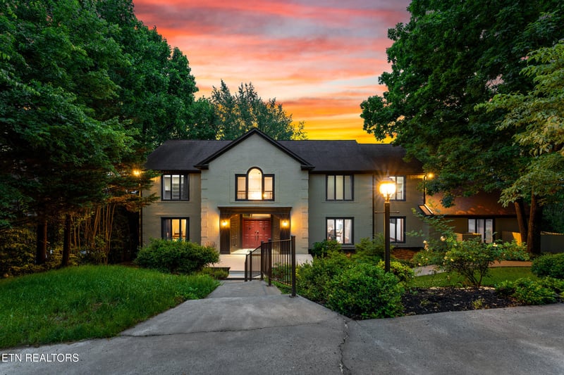 11120 Crown Point Dr, Knoxville, TN 37934