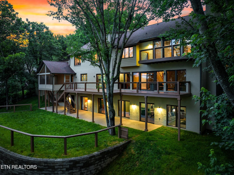 11120 Crown Point Dr, Knoxville, TN 37934