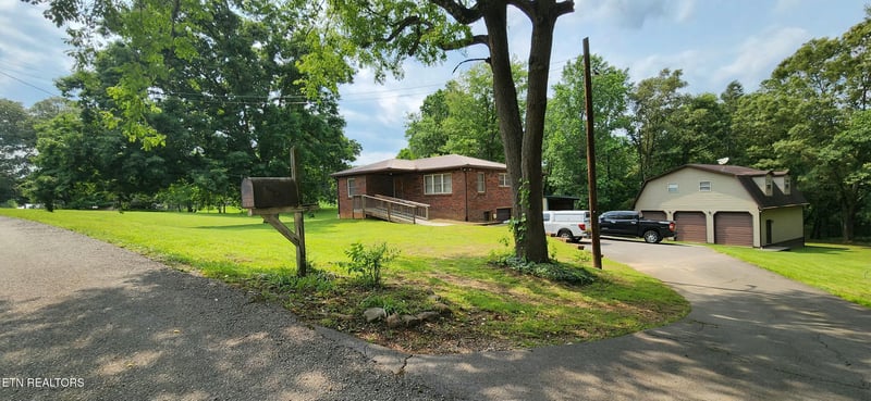 11121 Mckinney Rd, Mascot, TN 37806