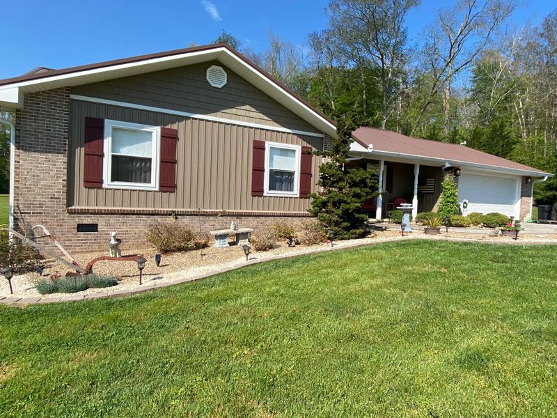 1113 Vonn Cannon Ln, Sevierville, TN 37876