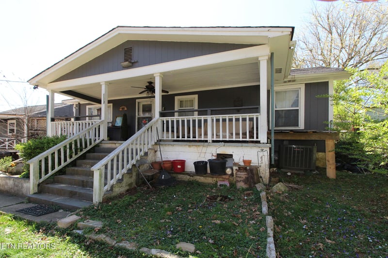 1113 Yellowstone Rd, Knoxville, TN 37914