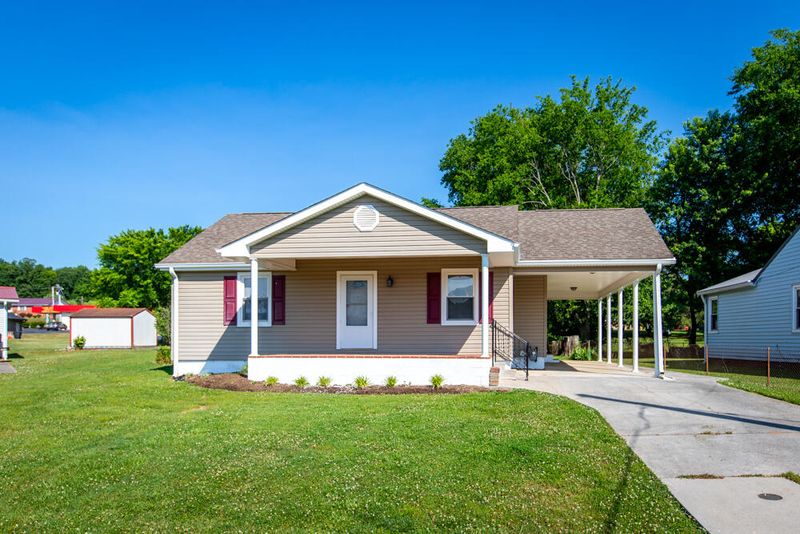 1114 Welch Ave, Loudon, TN 37774