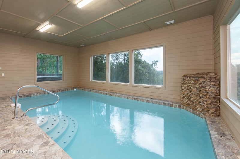 1114 Woodland Trek Ln, Sevierville, TN 37876