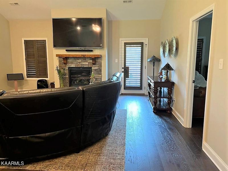 1115 Aspen Glen Dr, Alcoa, TN 37701