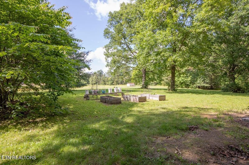 11158 Highway 70 N, Crossville, TN 38571