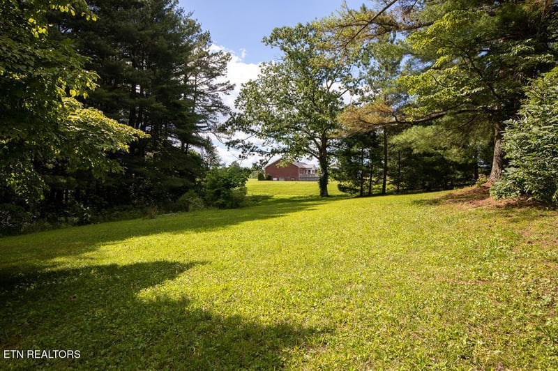 11158 Highway 70 N, Crossville, TN 38571