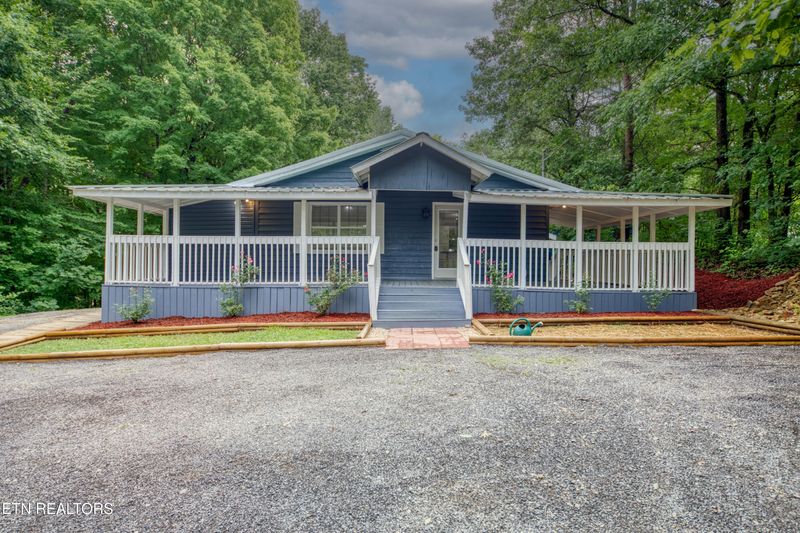 1116 Middle Ridge Rd, Sevierville, TN 37862