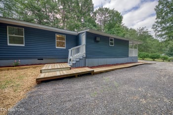 1116 Middle Ridge Rd, Sevierville, TN 37862
