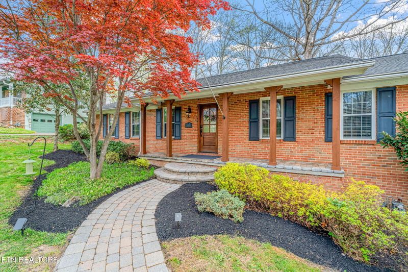 1116 Rain Tree Rd, Knoxville, TN 37923