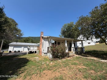 1116 W Walden St, Lafollette, TN 37766