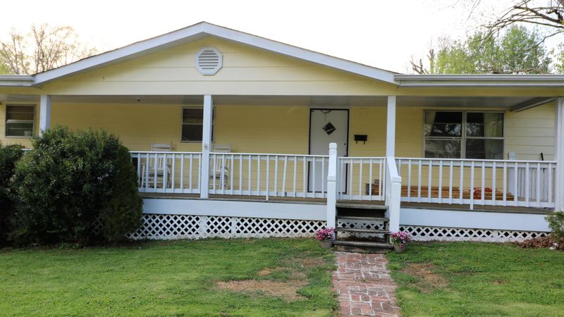 1116 Washington Ave, Etowah, TN 37331