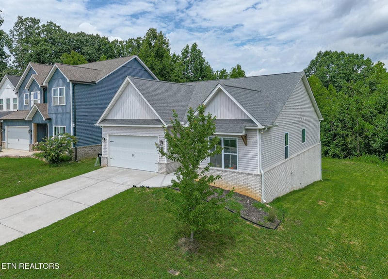 1117 Cedar Break Dr, Knoxville, TN 37932