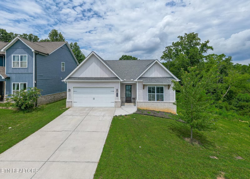 1117 Cedar Break Dr, Knoxville, TN 37932